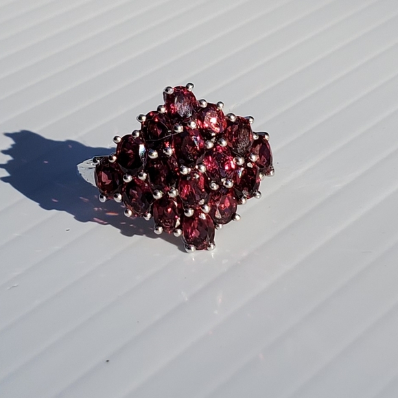 Orissa Rhodolite Garnet Ring - Picture 4 of 5